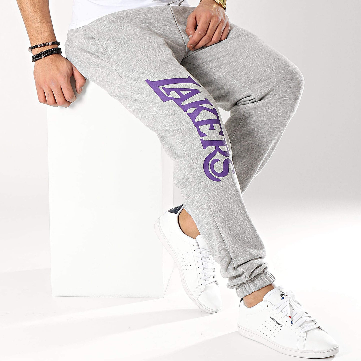 Tepláky New Era Tepláky NBA Wordmark Jogger Los Angeles Lakers šedé