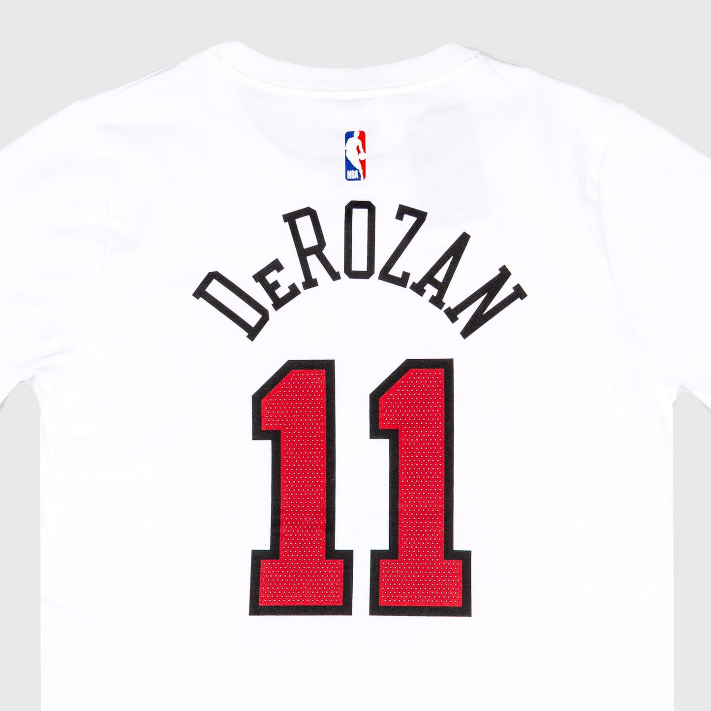 Nike Nk Essential Ce N&N Ss Tee - 8-20Y - Chicago Bulls De Rozan White