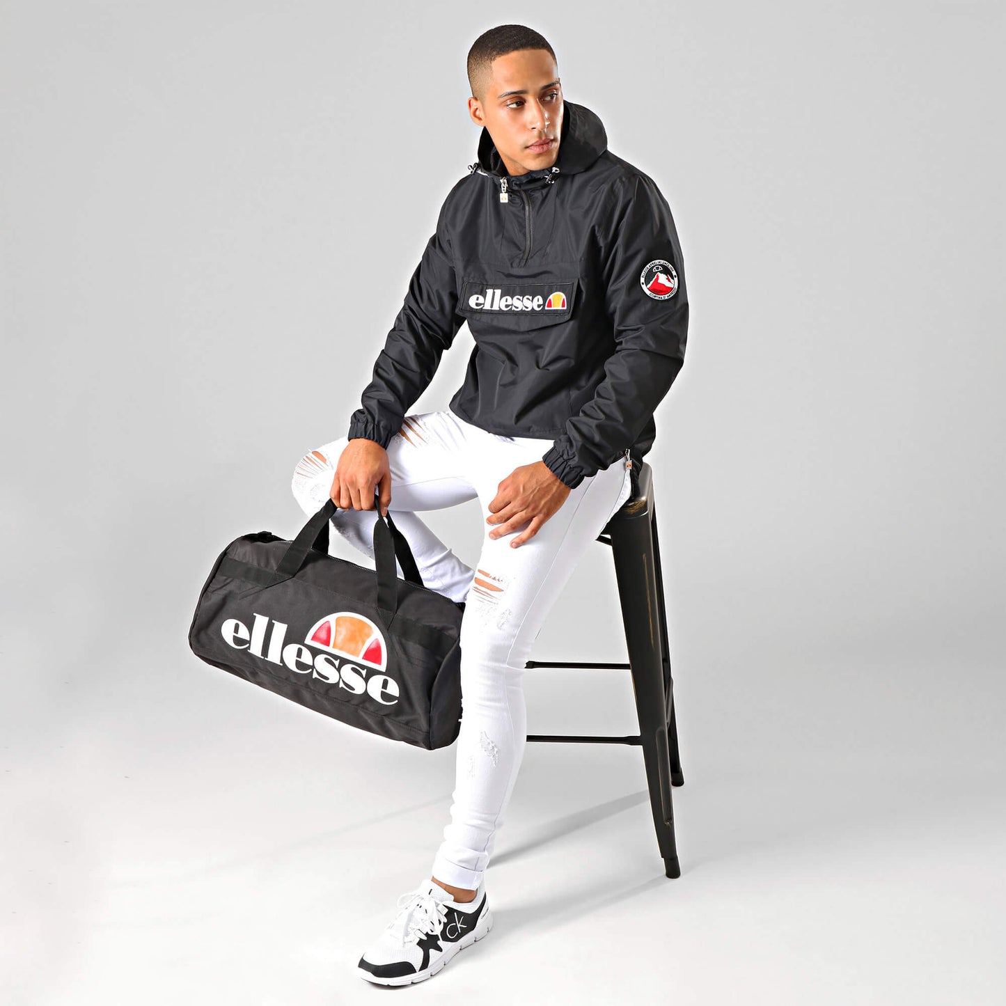 Športová taška Ellesse Heritage Pelba Barrel Bag čierna