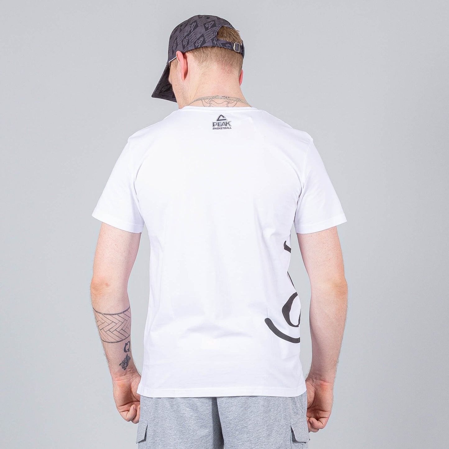 PEAK ROUND NECK T-SHIRT WHITE