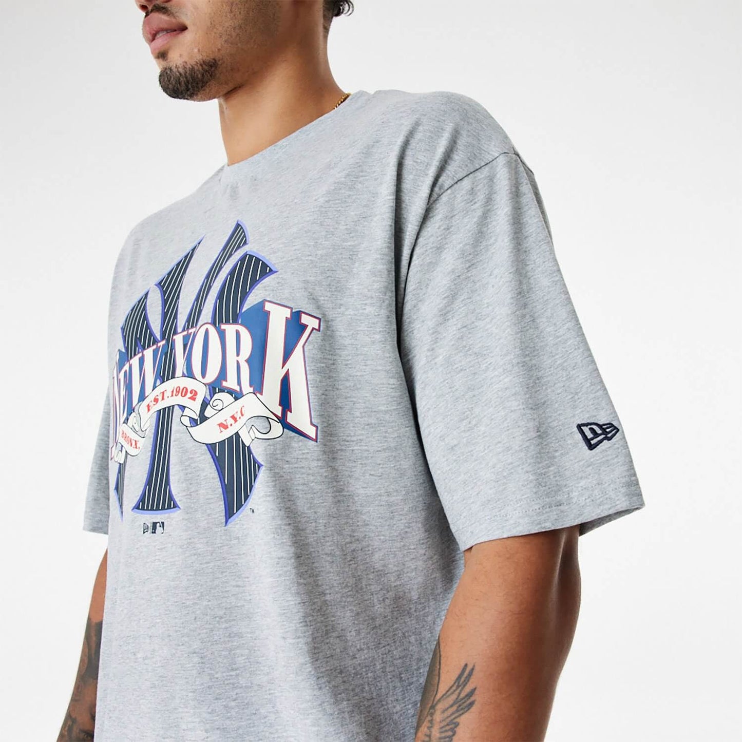 New Era New York Yankees MLB Arch Logo Graphic Grey Oversized T-Shirt