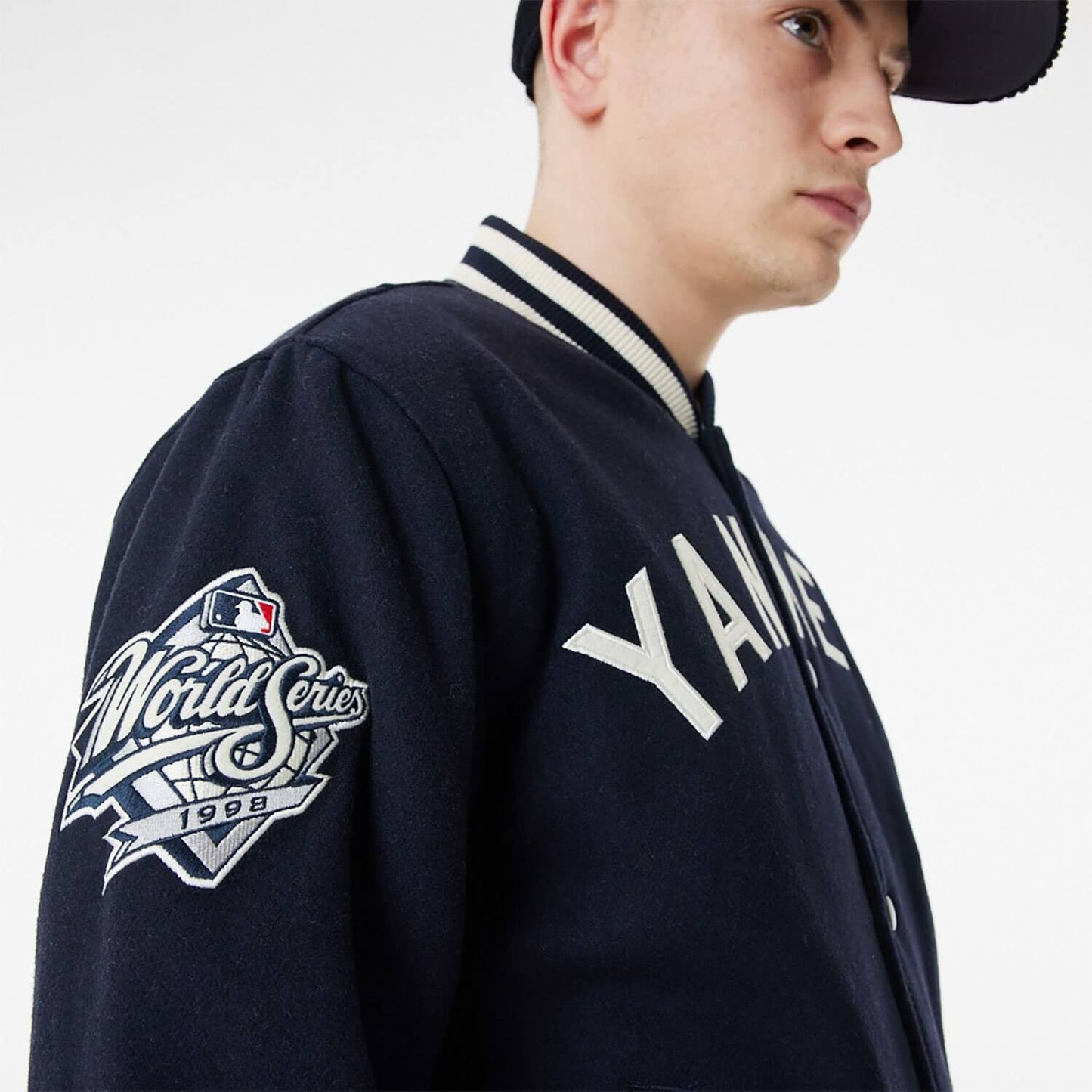 Bunda New Era New York Yankees MLB Varsity Jacket tmavomodrá