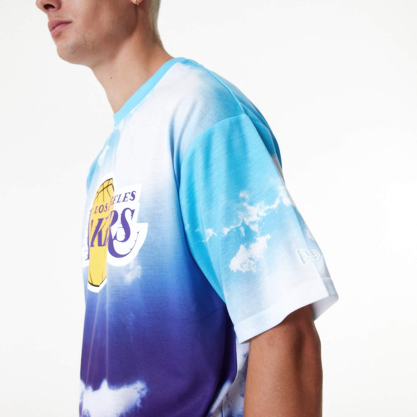 Tričko New Era La Lakers NBA Sky All Over Print Blue Oversized T-Shirt modré