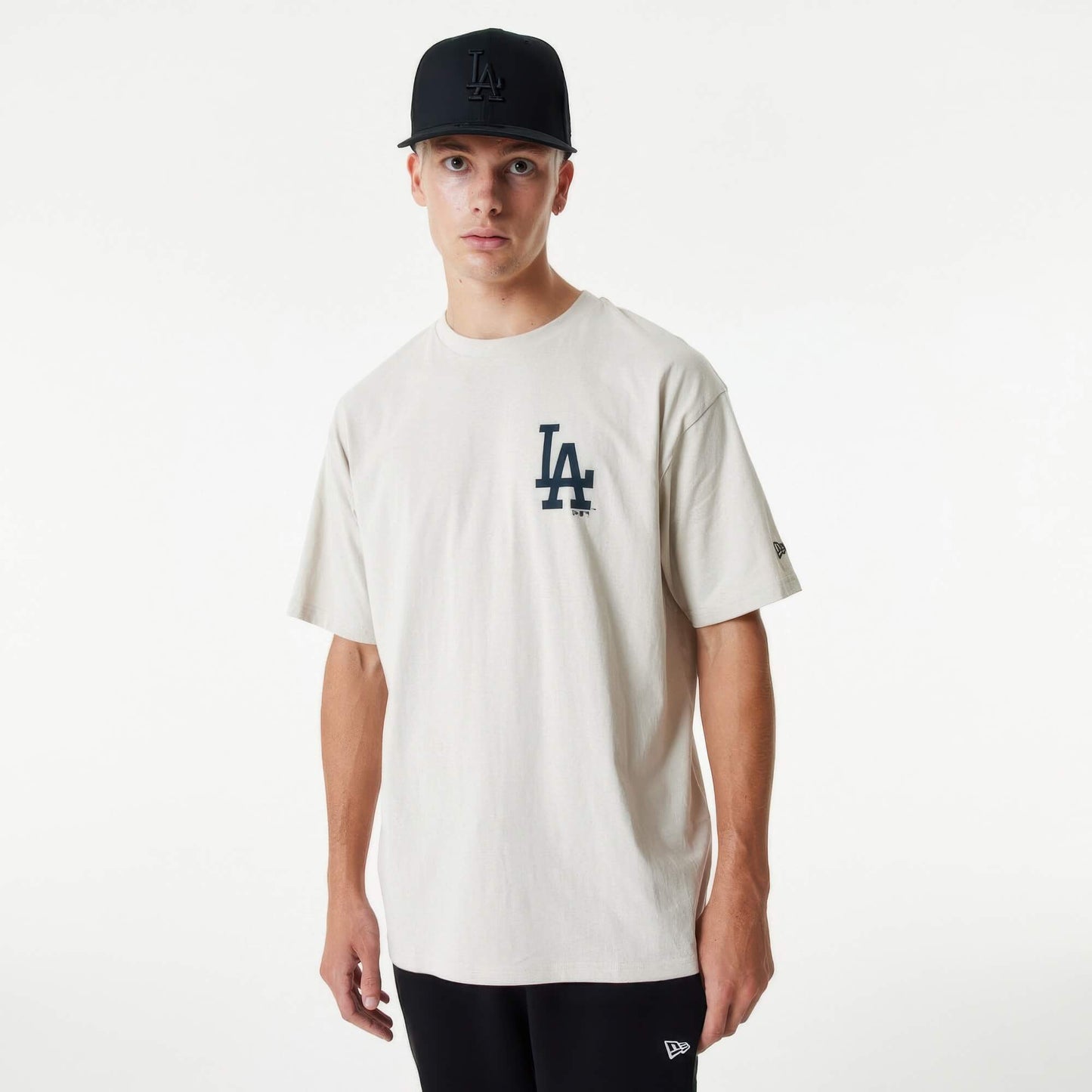 Tričko New Era La Dodgers MLB Stadium Graphic Cream Oversized T-Shirt krémovo biele