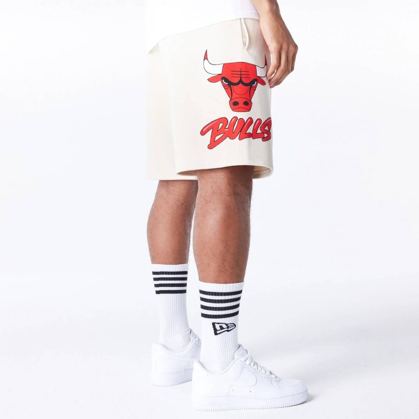 Kraťasy NEW ERA Chicago Bulls NBA Bubble Script Light Beige Shorts béžové