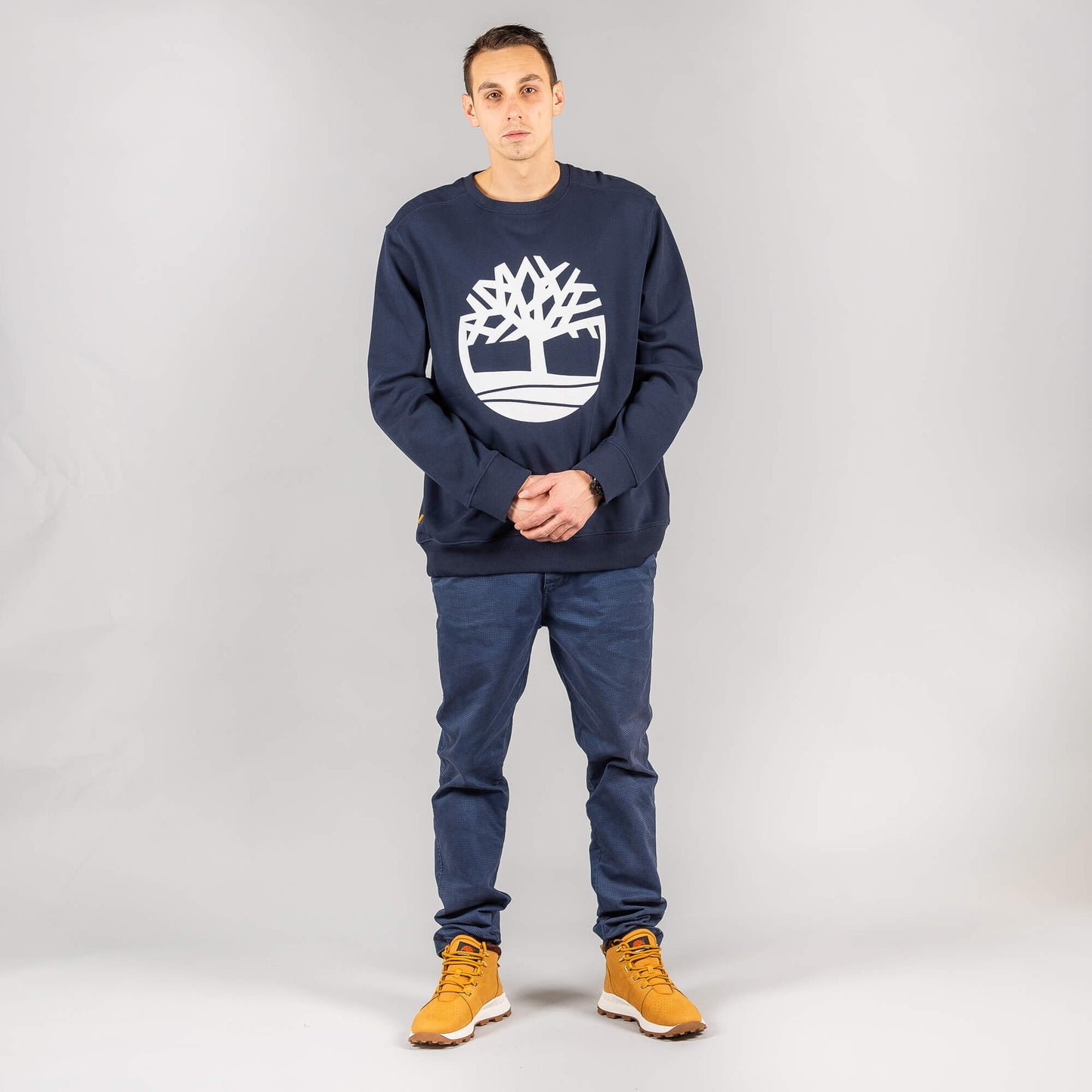 Mikina bez kapucne Timberland Tree Logo Crew Neck Sweatshirt tmavomodrá Regular fit