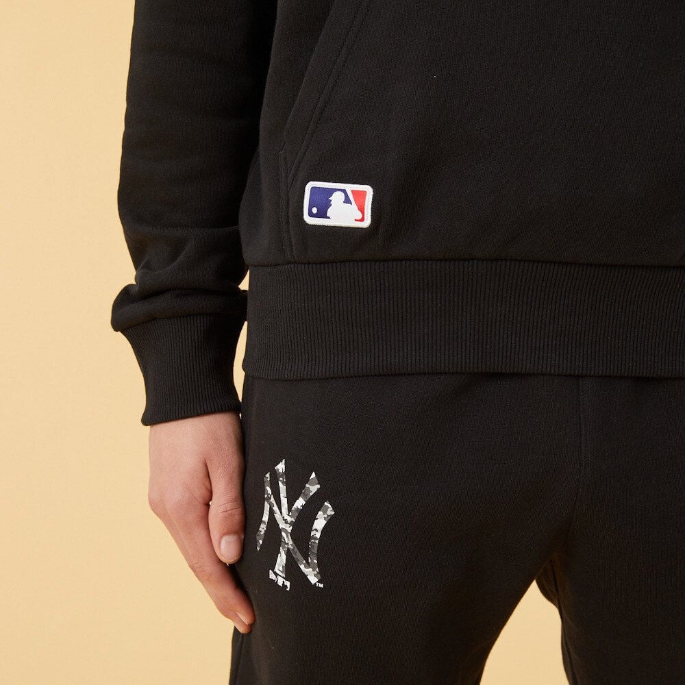 Mikina s kapucňou NEW ERA MLB Seasonal infill po hoody NEW YORK YANKEES čierna