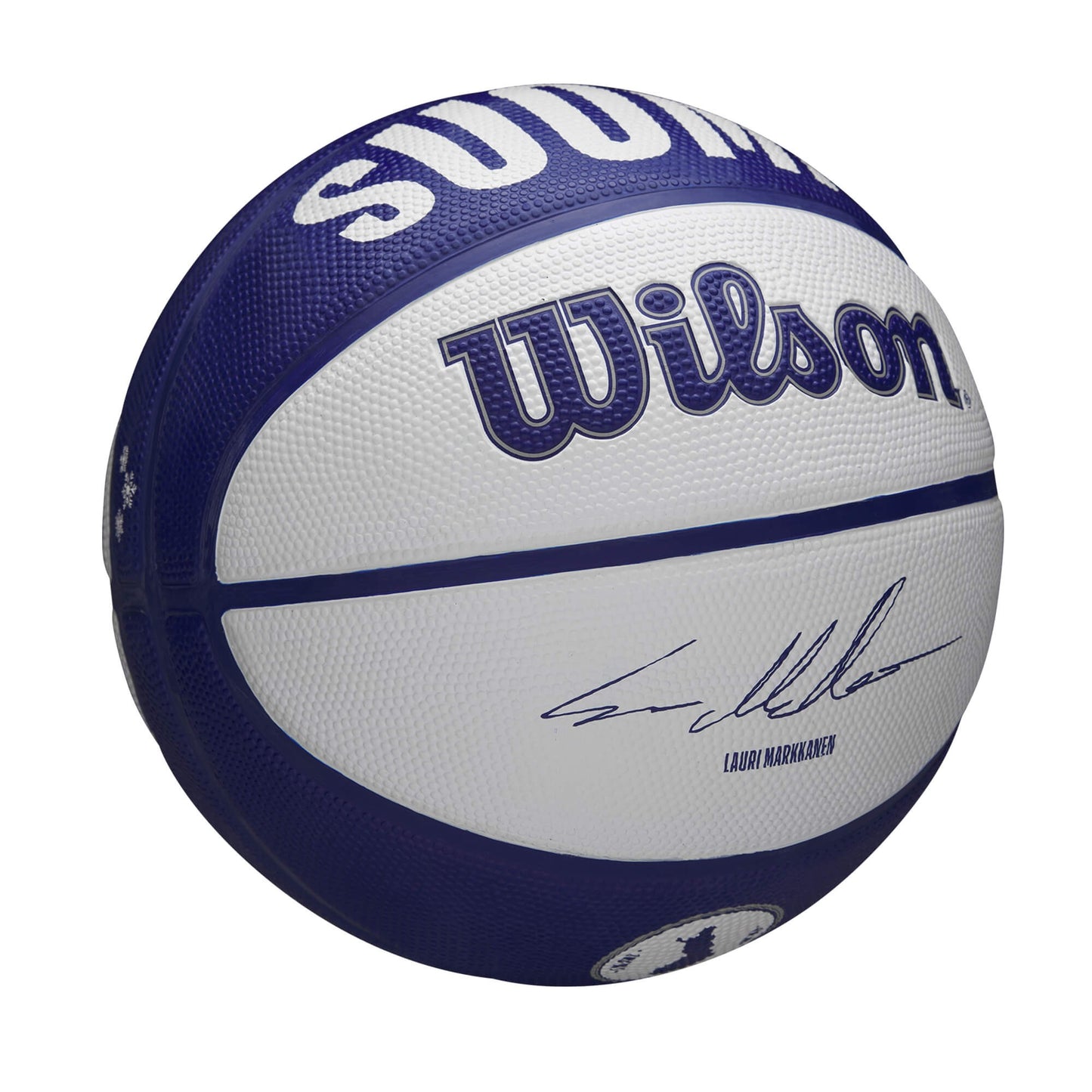 WILSON NBA PLAYER LOCAL BSKT MARKKANEN White/Navy (sz. 7)