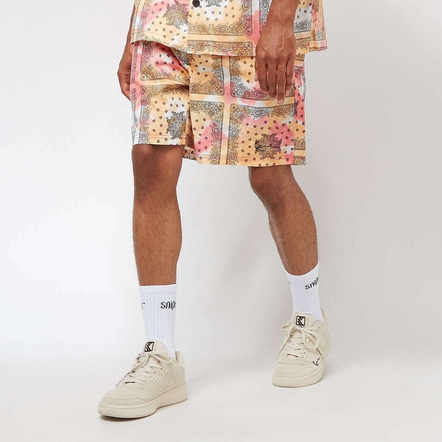 Šortky Karl Kani Small Signature Tie dye Paisley Resort Shorts oranžové