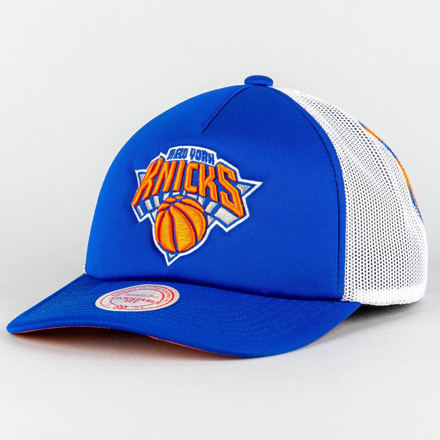 Mitchell & Ness OFF THE BACKBOARD TRUCKER NEW YORK KNICKS Blue / White