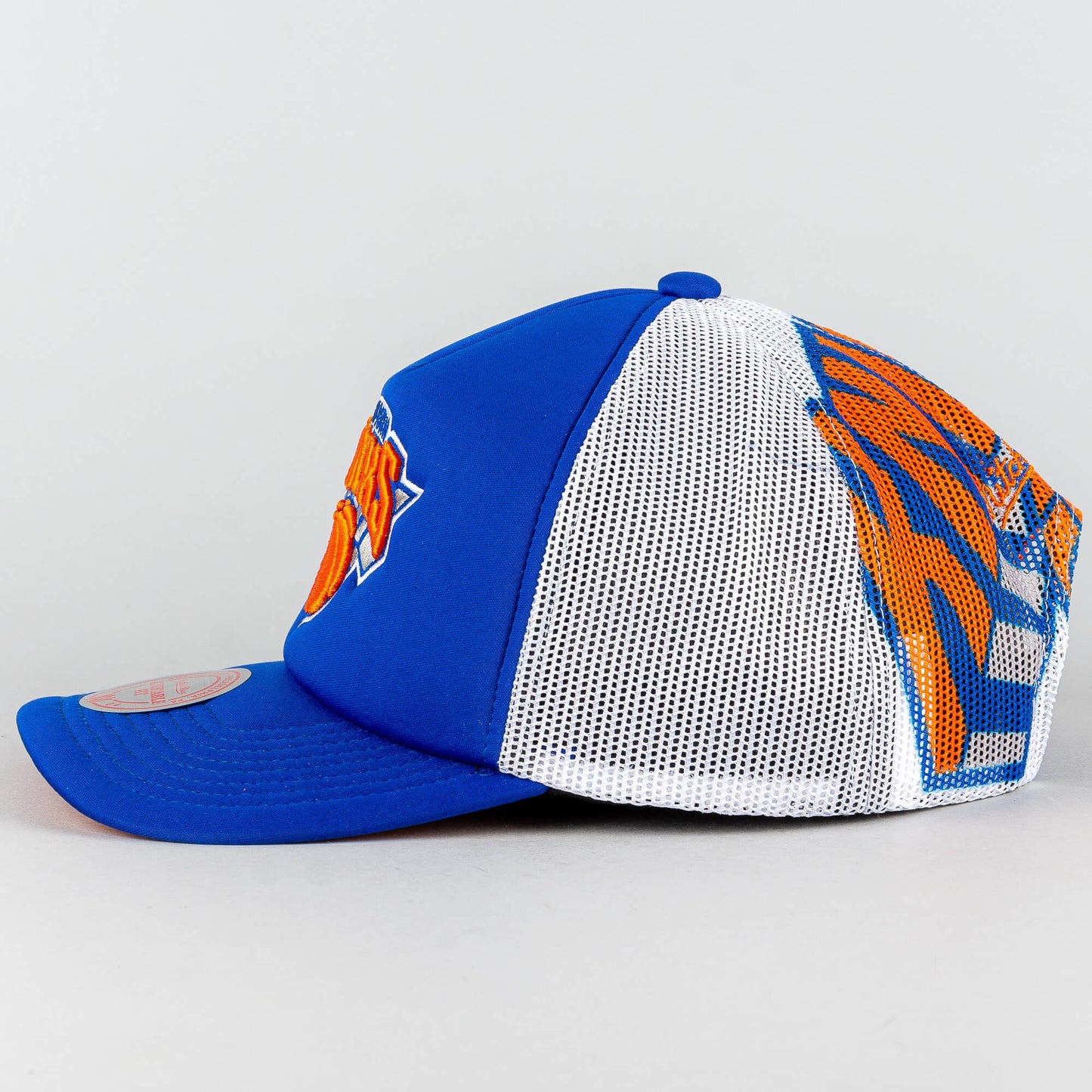 Mitchell & Ness OFF THE BACKBOARD TRUCKER NEW YORK KNICKS Blue / White