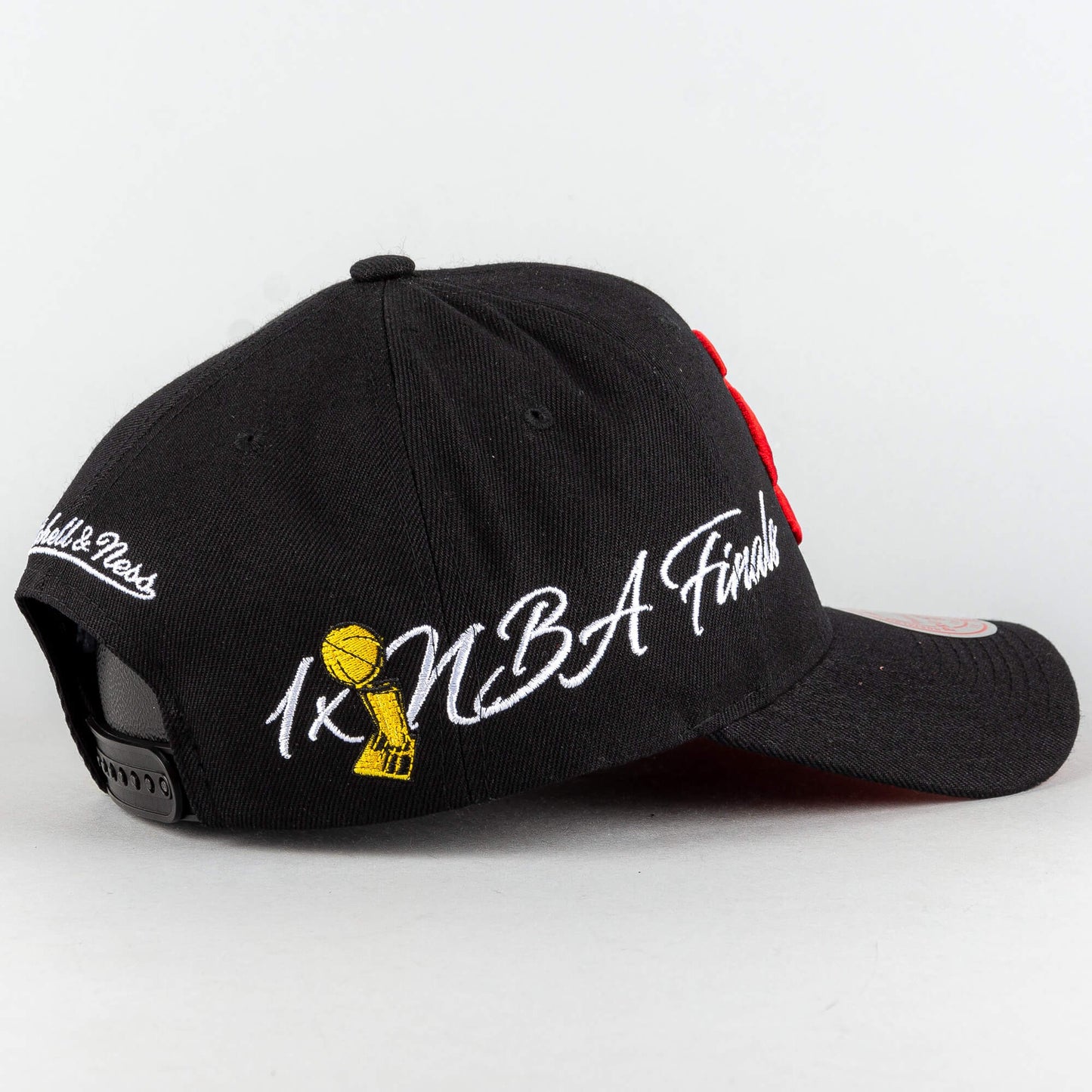 Mitchell & Ness CHAMP WRAP PRO SNAPBACK TORONTO RAPTORS Black