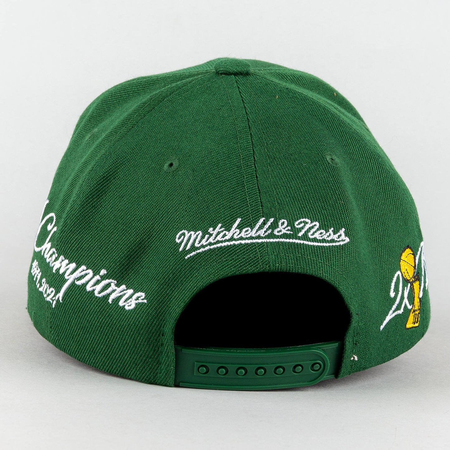 Mitchell & Ness CHAMP WRAP PRO SNAPBACK MILWAUKEE BUCKS Green