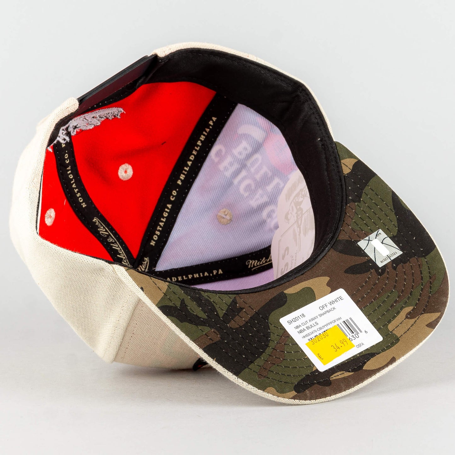 Mitchell & Ness CUT AWAY SNAPBACK NBA CHICAGO BULLS OFF WHITE