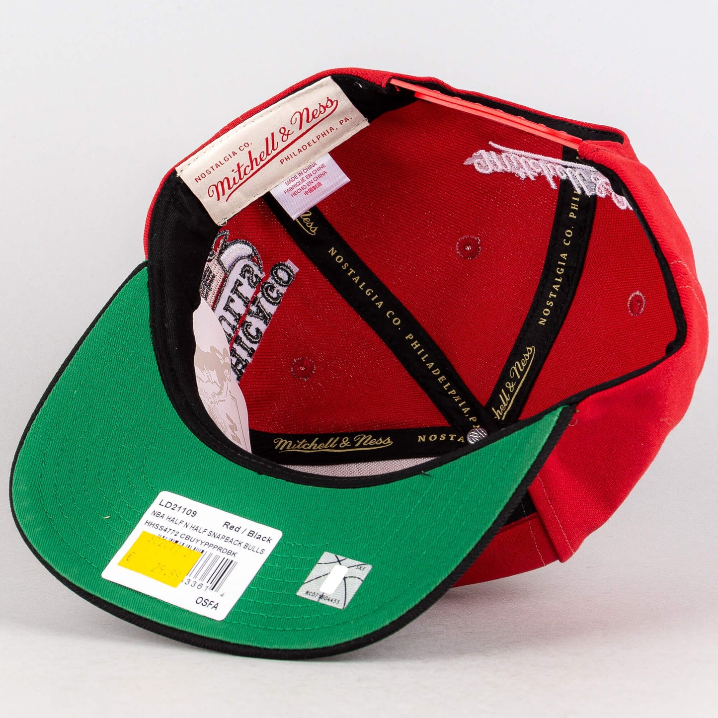 Mitchell & Ness Half N Half Snapback Chicago Bulls Red / Black