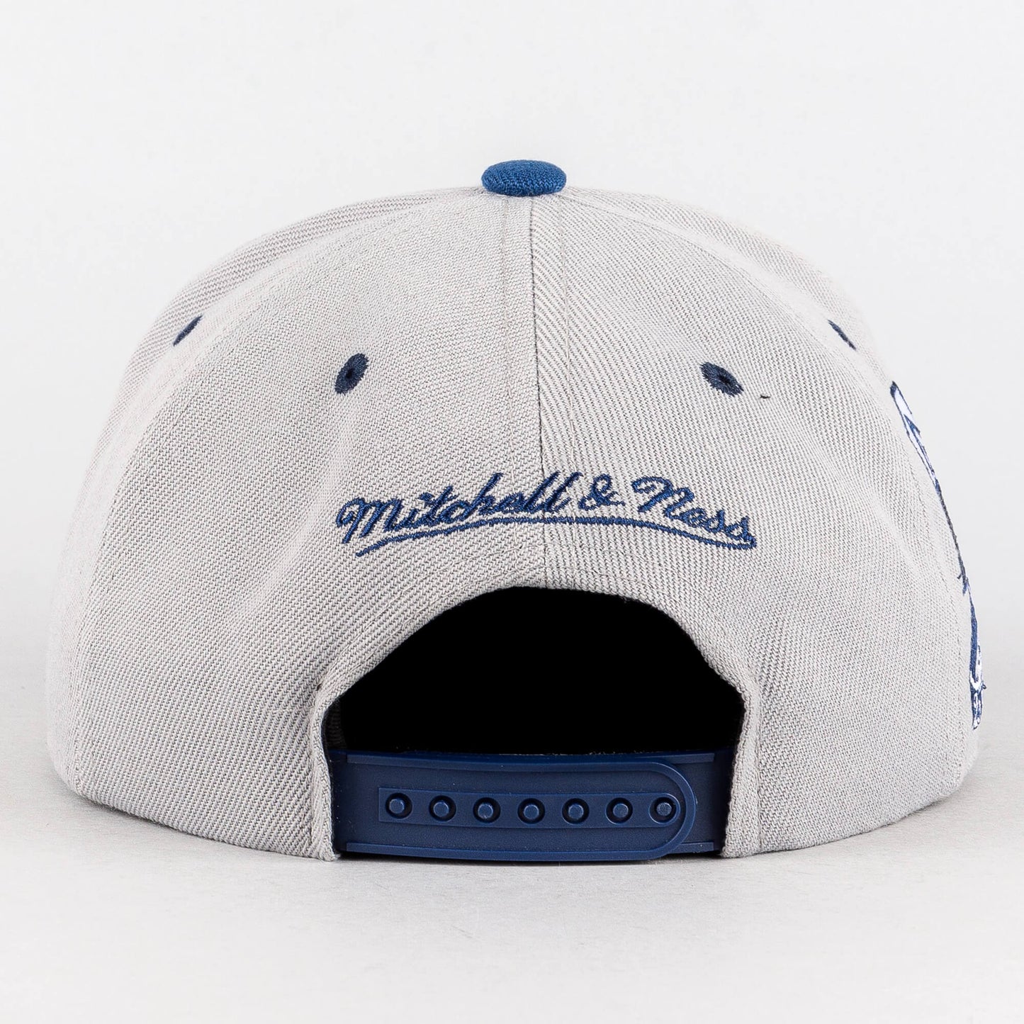 Mitchell & Ness The District Snapback Los Angeles Lakers Grey