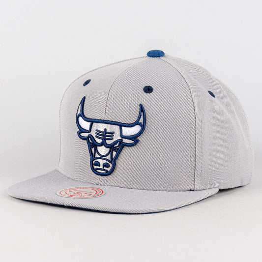 Mitchell & Ness The District Snapback Chicago Bulls Grey