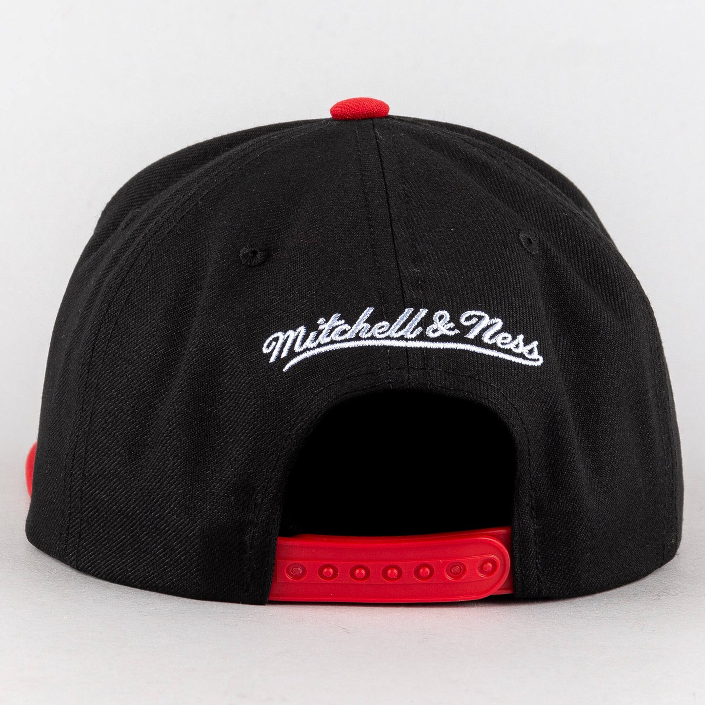 Mitchell & Ness Logo Bill Snapback Chicago Bulls Black / Red