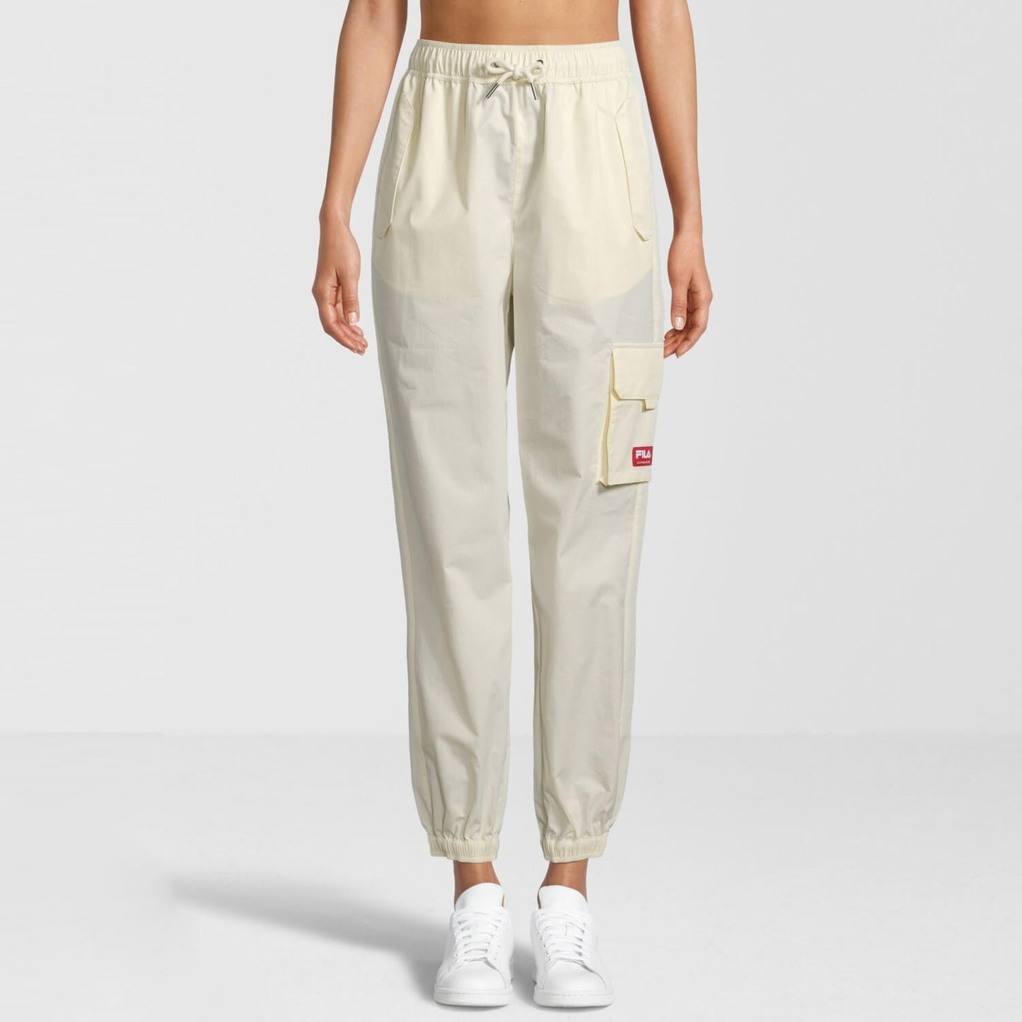 Dámske kapsáčové nohavice FILA TULLE cargo pants krémovo-biele