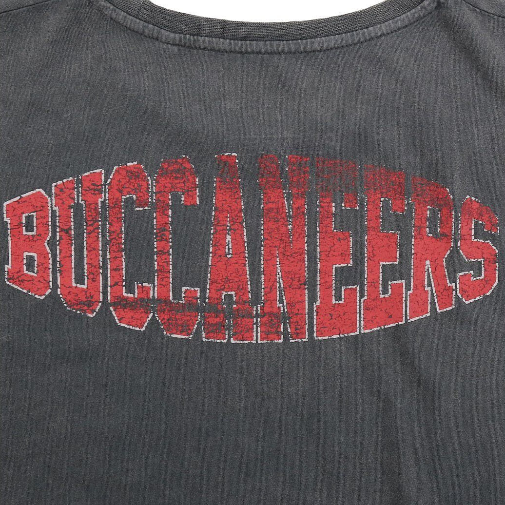 Re:Covered NFL Helmet Chest / College Backprint T-Shirt Tampa Bay Buccaneers Washed Black