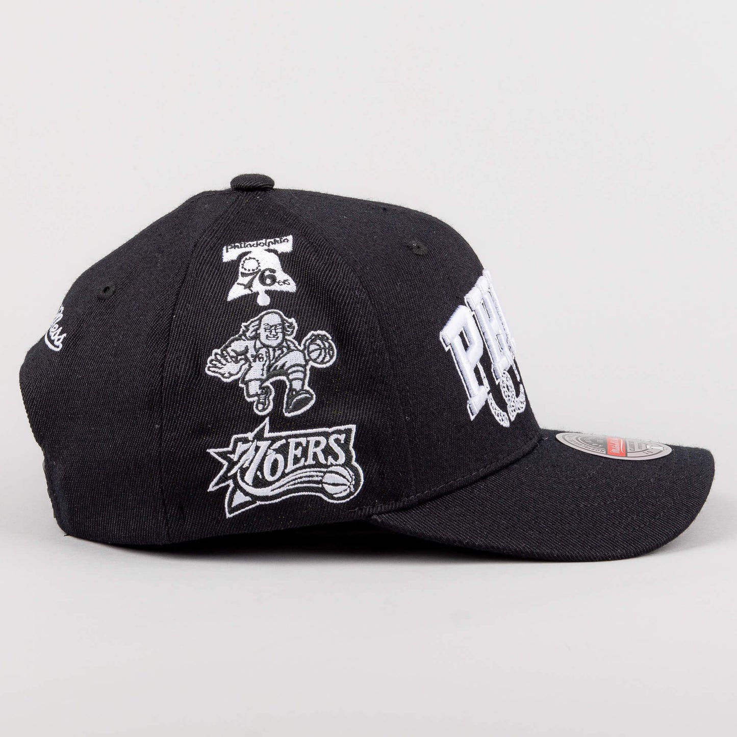 Mitchell & Ness NBA Logo Blast Philadelphia 76Ers Black