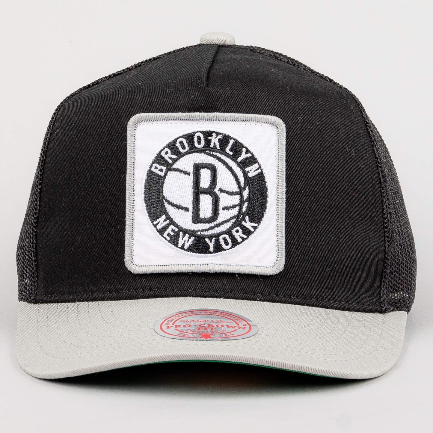 Šiltovka so sieťkou Mitchell & Ness NBA Truck It Brooklyn Nets čierna