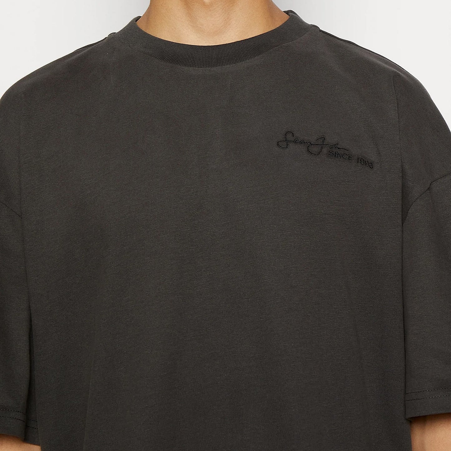 Sean John Script Logo Backprint Peached Tee Black